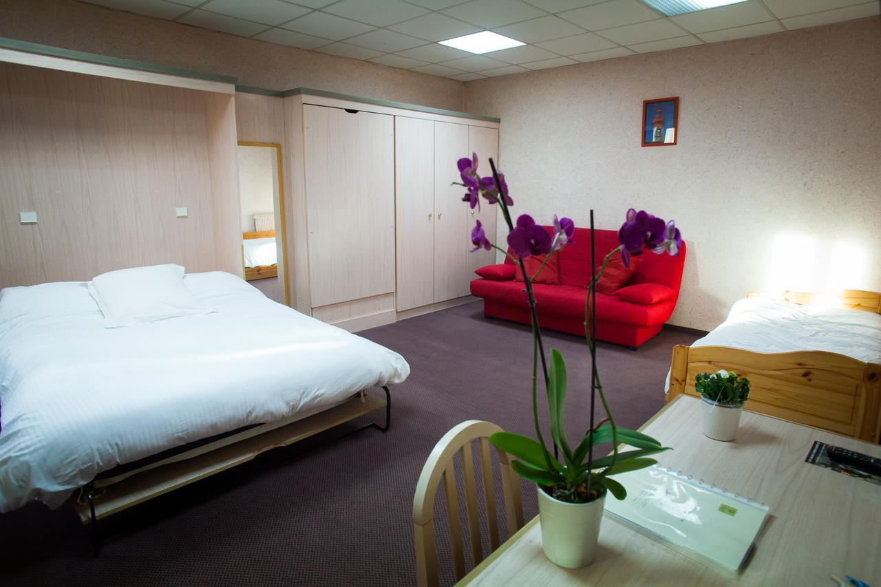 Logis Hotel Restaurant Le Commerce Guichen Room photo